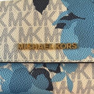 Michael Kors Jet Set Blue Floral Signature Logo Clutch Wallet